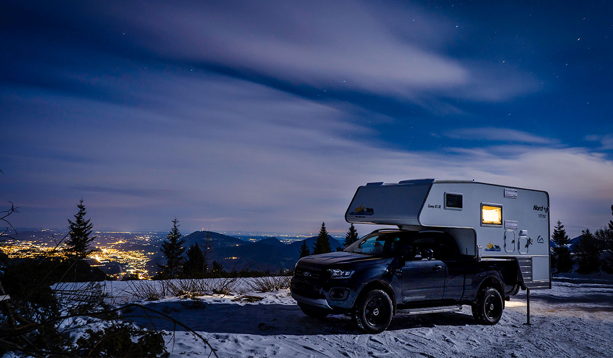 Ford Pick Up 4x4 mit Wohnkabine in Berchtesgaden